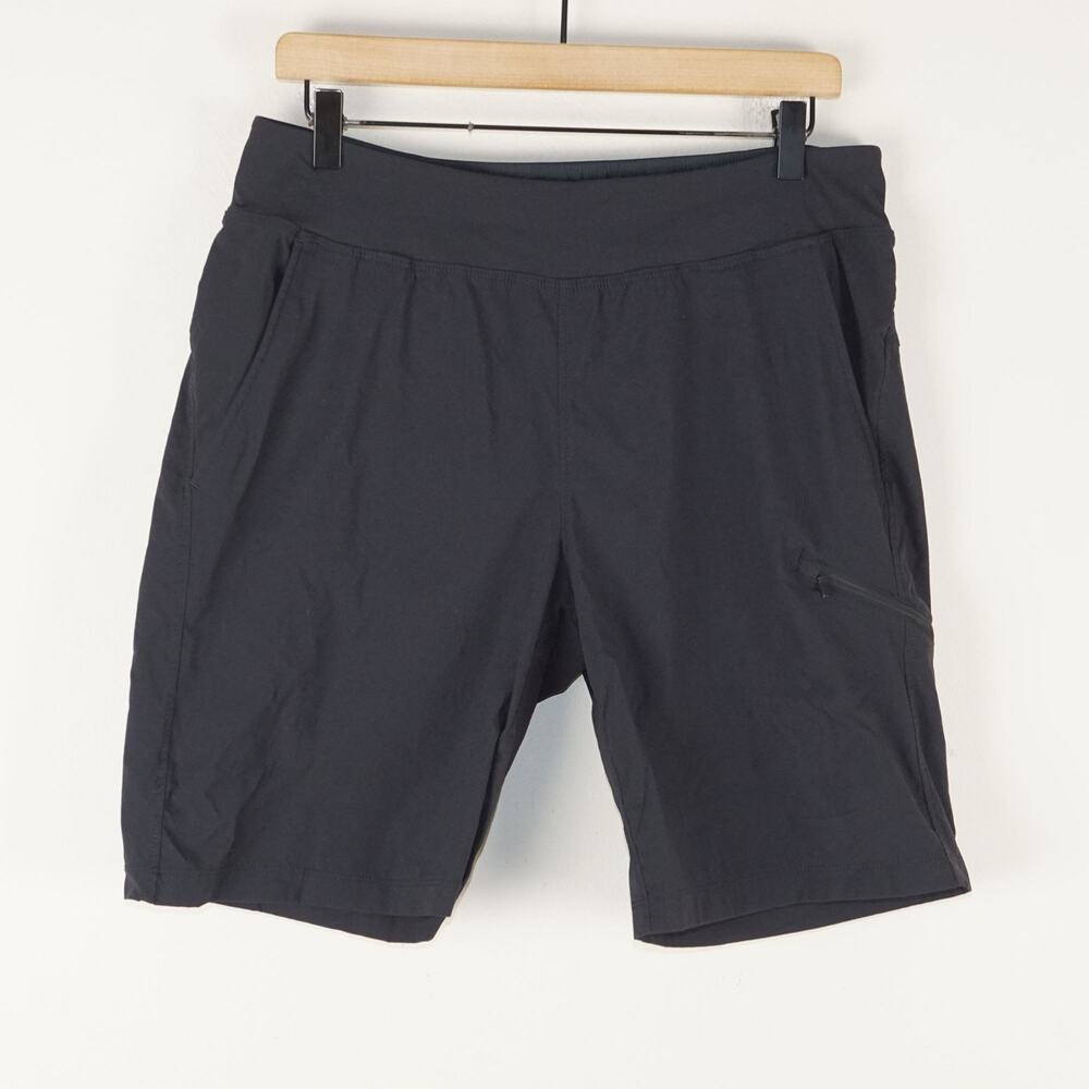 Mountain Hardwear Black Dynama Bermuda Outdoor Lightweight Travel Shorts Sz L